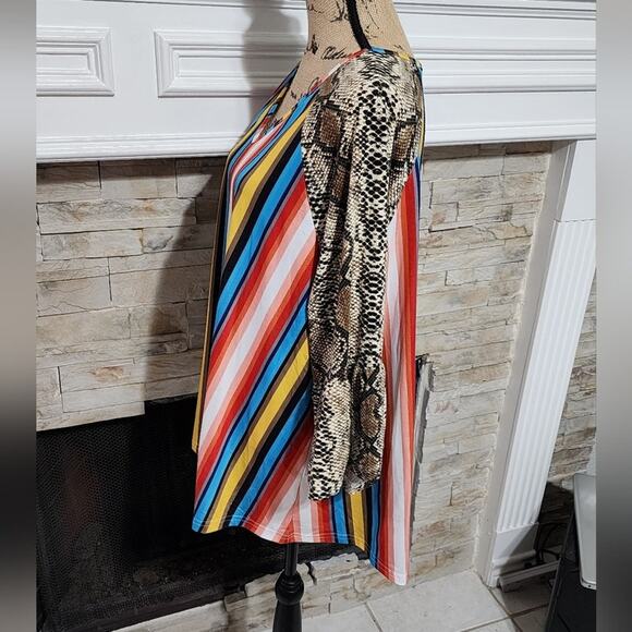 Southern Stich striped snakeskin bell sleeve super soft high low shirt plus 3X - Picture 2 of 6